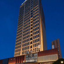 悠+酒店(湖北二师武汉东站地铁站店)