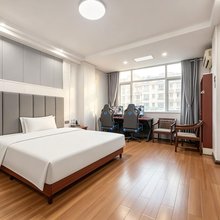 拓扑电竞民宿(汨罗站店)