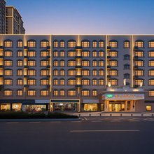 维也纳酒店(武汉欢乐谷仁和地铁站店)