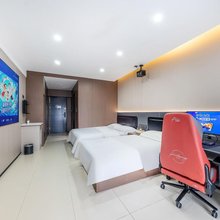 西宁泽栖云庭电竞酒店