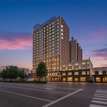 里岸酒店(南戴河仙螺岛店)