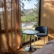 明知山林间名宿