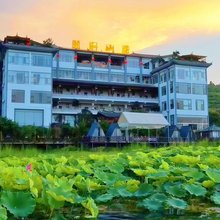 石屏乾和山庄