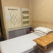 芒咖岚木客栈