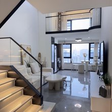 南昌华悦·View·轻奢设计师美宿(鱼尾洲地铁站力高雍湖国际店)
