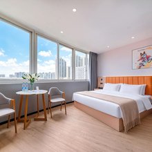忆宸酒店(柳州高铁站柳南万达店)