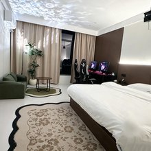 嗨乐民宿(大润发店)