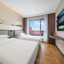 南阳市相建酒店(火车站新华城市广场店)