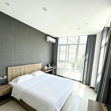 云舍宾馆民宿(鹤壁高铁东站店)