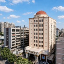 爱丁堡国际会展酒店(厦门火车站卧龙晓城BRT站店)