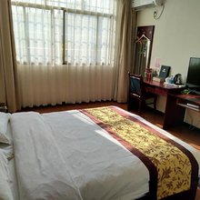 岑巩银河假日酒店