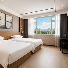 枫阁酒店(冠县冠百购物中心店)