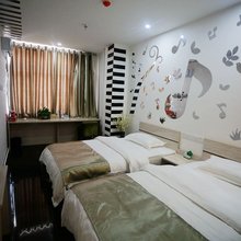 硬石艺术主题酒店(嘉峪关汽车站第一人民医院店)