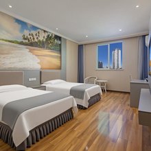 怡海酒店(绵阳高铁站凯德广场店)