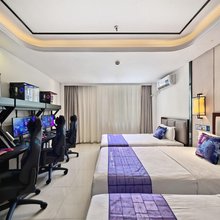 X视界电竞酒店(海南师范大学高铁东站店)