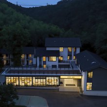 在野·富氧酒店(长兴桃花岕水库店)