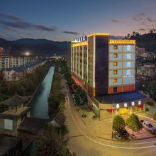 墨江曼城酒店