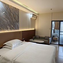揭阳美悦轻奢酒店