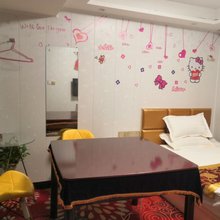 鑫梦缘主题酒店(黄鹤楼紫阳湖地铁站店)
