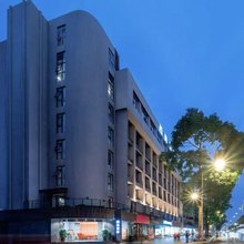 西尚酒店(成都抚琴夜市蜀汉路东地铁站店)