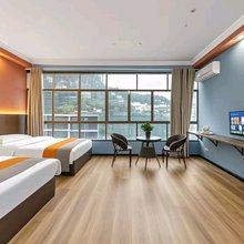 黔海酒店(龙里高铁北站店)
