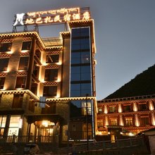 白玉地巴扎民宿