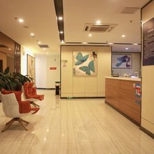 黄蝴蝶酒店(海淀苏家坨航天中心医院店)