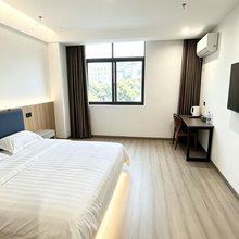柏恩快捷酒店(宜兴陶瓷都博物馆市第二人民医院店)