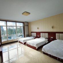 沽源岳锦宾馆