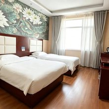上品酒店(邓州汽车站店)