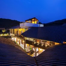 腾冲繁花轻奢庭院