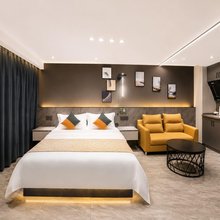 顾奈轻奢影音公寓(苏州高新区科技城店)