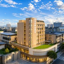 RG容贵精选酒店(彭州龙兴寺店)