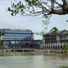 孝昌鸿翼大酒店(观音湖店)