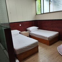 新泰龙兴宾馆