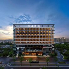 吉安人民广场桔子水晶酒店