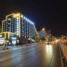 千江苑四季酒店(驻马店中心医院店)