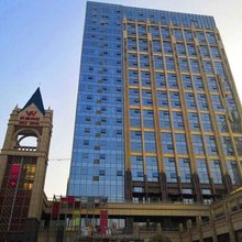 万越酒店(光谷科技会展中心光谷六路地铁站店)