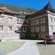 冷嘎措勒伍吉祥民宿