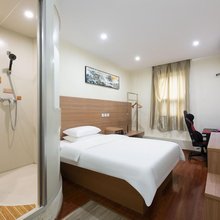 竞悦电竞民宿(临沂万象汇店)