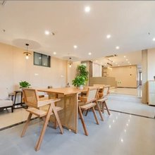 际庭青旅(黄兴路地铁站店)