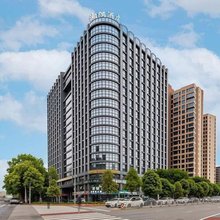 湘隅酒店(长沙德思勤广场省政府清风地铁站店)
