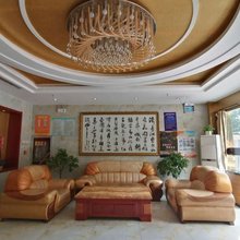 玉龙宾馆(潼关火车站)