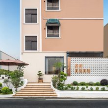 莲娜美宿美居公寓(广州南站番禺长隆店)