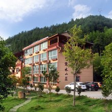 云和龙门绿水山庄