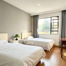 四季青春宾馆(洪都航空城南区公交站店)