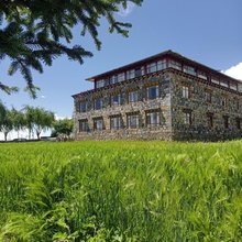 香格里拉萨松布民宿