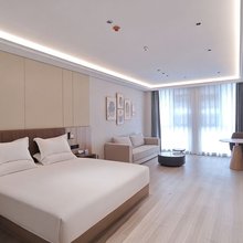云季酒店(滁州明光中央广场店)