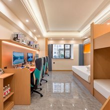 铂尔曼电竞酒店(陕西历史博物馆体育场地铁站店)