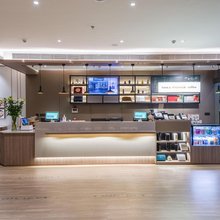 创逸酒店(昆明翠湖公园火车北站地铁站店)